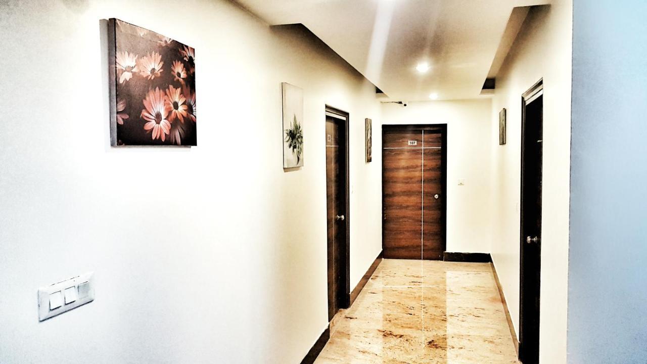 Hotel Aerocity Purple Orchid New Delhi Eksteriør bilde