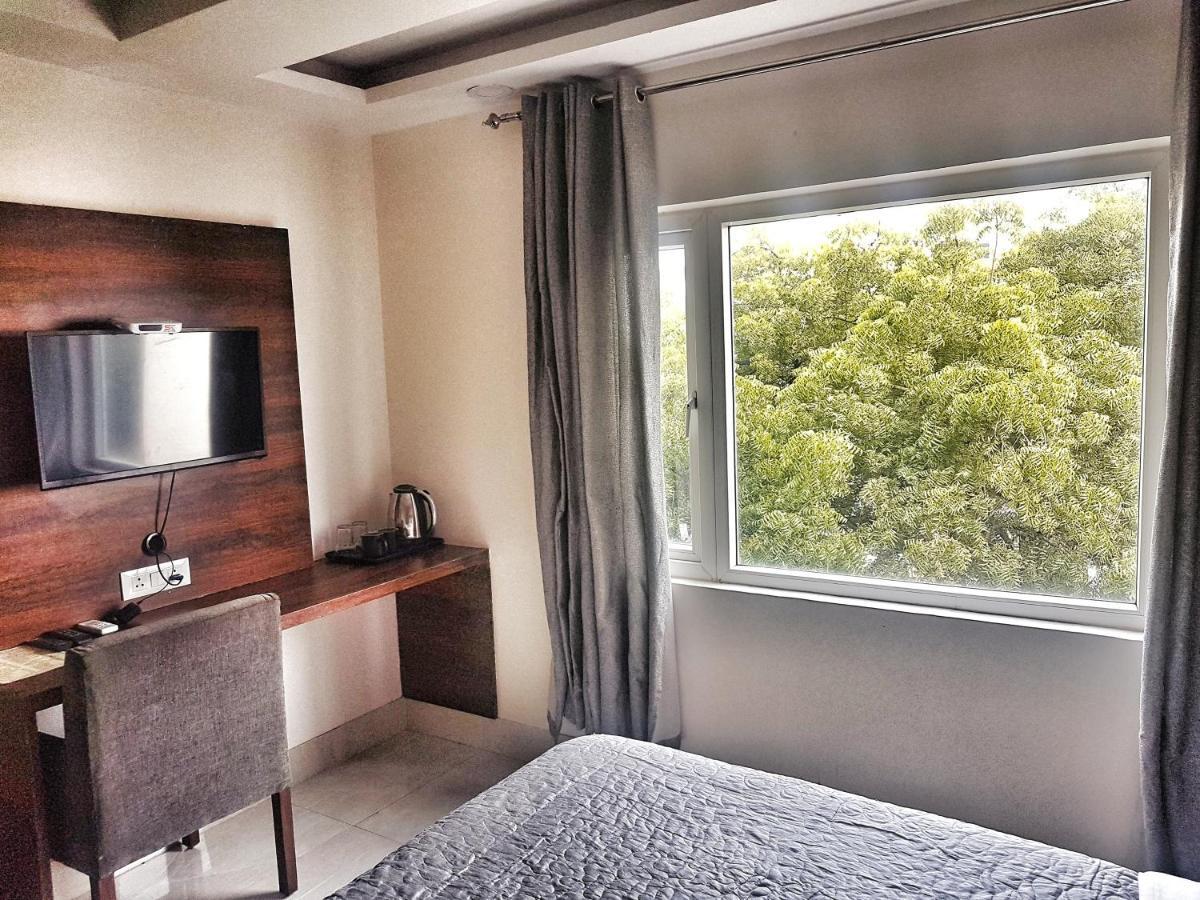 Hotel Aerocity Purple Orchid New Delhi Eksteriør bilde